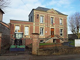 The town hall in Sainte-Geneviève