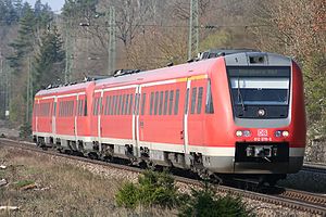 Triebzüge der Baureihe 612 in Doppeltraktion als Allgäu-Franken-Express bei Treuchtlingen