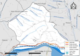 Carte en couleur présentant le réseau hydrographique de la commune