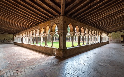 "Cloisters_of_Moissac_Abbey.jpg" by User:Benh