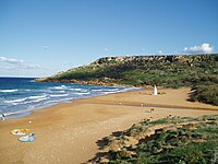 Playa en la bahía de Ramla.