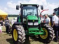 John Deere 5820