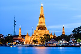 #13 วัดอรุณราชวรารามราชวรมหาวิหาร กลางคืน.jpg Faforfun The Pagoda of Wat Arun Ratchawararam (วัดอรุณราชวราราม, "Royal Temple of Dawn"), Bangkok Yai District, Bangkok