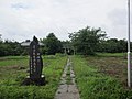 源義賢公御廟所（東武東上線、武蔵嵐山駅都幾川学校橋方面へ下る）