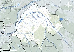 Carte en couleur présentant le réseau hydrographique de la commune