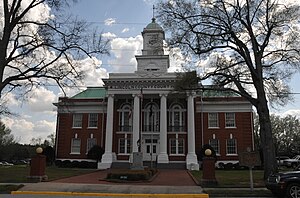 Lincoln County Courthouse in لینکلنتون، جورجیا