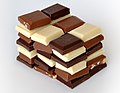 Três tipos de chocolate: chocolate branco (branco), chocolate ao leite (mais claro) e chocolate amargo (mais escuro)