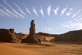 Le cirque de moul n'ga dans la Tadrart, Parc culturel du Tassili (sud est Algérie).