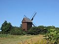 de: Bockwindmühle auf dem 165 Meter hohen Mühlenberg. Erbaut 1803, 1994 restauriert.