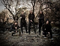 Z ľava: Reginald Arvizu, Ray Luzier, Jonathan Davis, James Shaffer a Brian Welch.