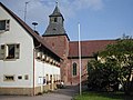 Rathaus und katholische Kirche