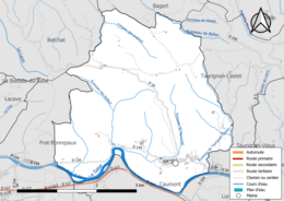 Carte en couleur présentant le réseau hydrographique de la commune