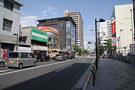 国道20号・八日町交差点付近