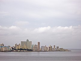 Skyline Havannas. Blick vom Leuchtturm (El Morro)