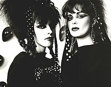 Strawberry Switchblade: Rose McDowall (left) and Jill Bryson (right).