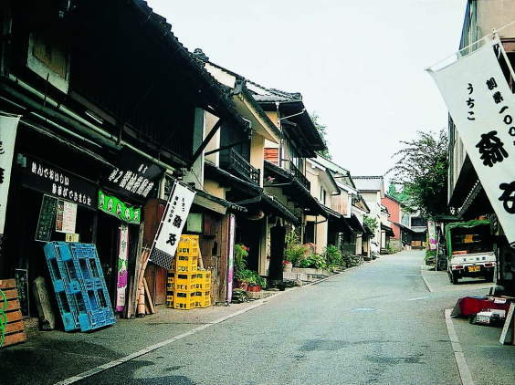 内子町の町並と和ろうそく