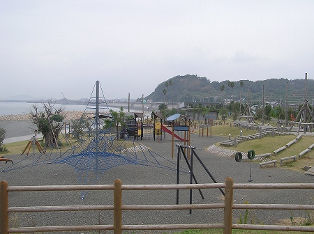 ヤ・シィパーク海水浴場