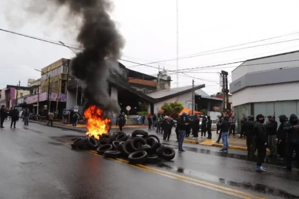 Misiones: media docena de policías detenidos por sedición y planificar una toma de Jefatura