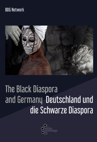 Auf dem Cover des Buches ist über dem Titel ein Foto, das eine schwarze Person mit weißem Turban und weißer Gesichtsbemalung zeigt: Neben der Person ist links die Hand und rechts der Kopf einer weißen Marmorbüste