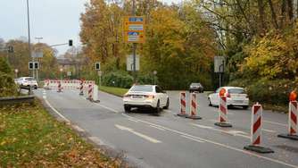 „Das erzürnt alle“: Plötzliche Brückensperrung in Frankfurt sorgt für Verkehrschaos