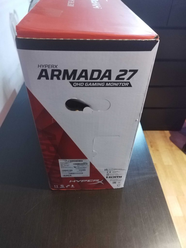 HyperX Armada 27 Gaming Monitor Verpackung von der linken Seite