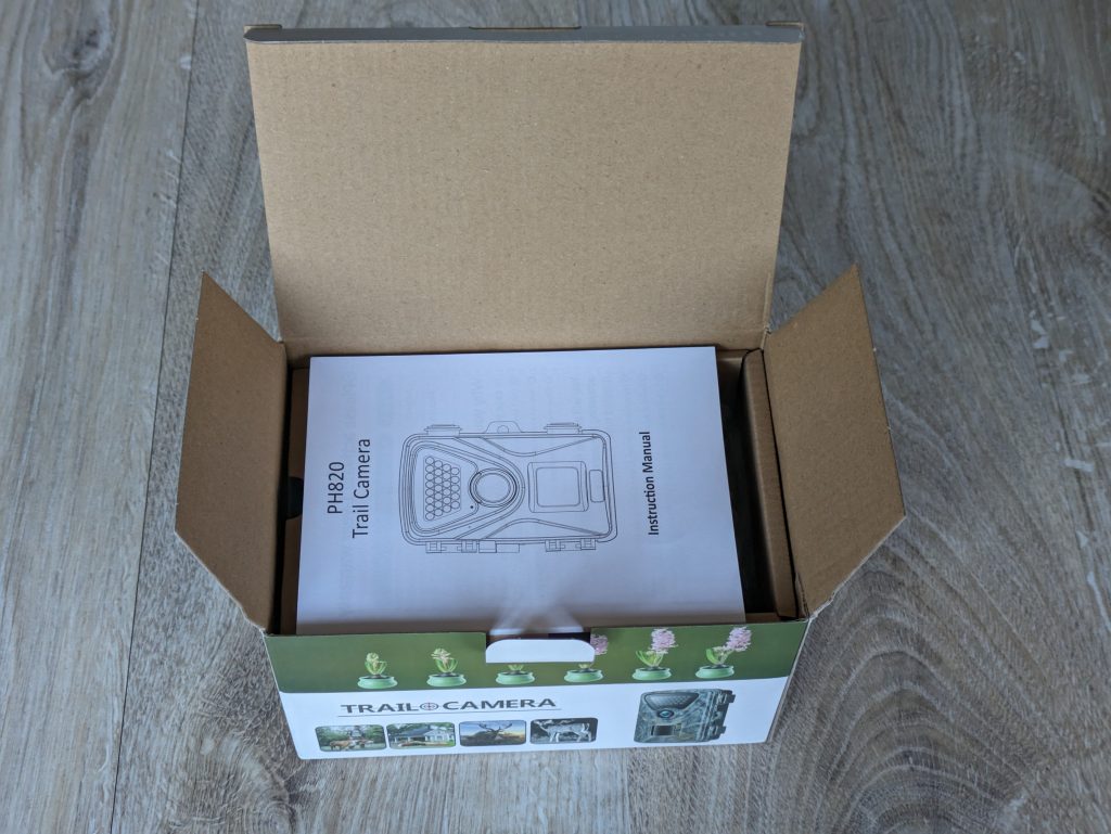 Verpackung der MAXDONE PH820 Wildkamera geöffnet