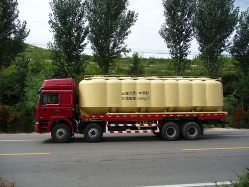 中建机械 YCZ5314GFL 粉粒物料车